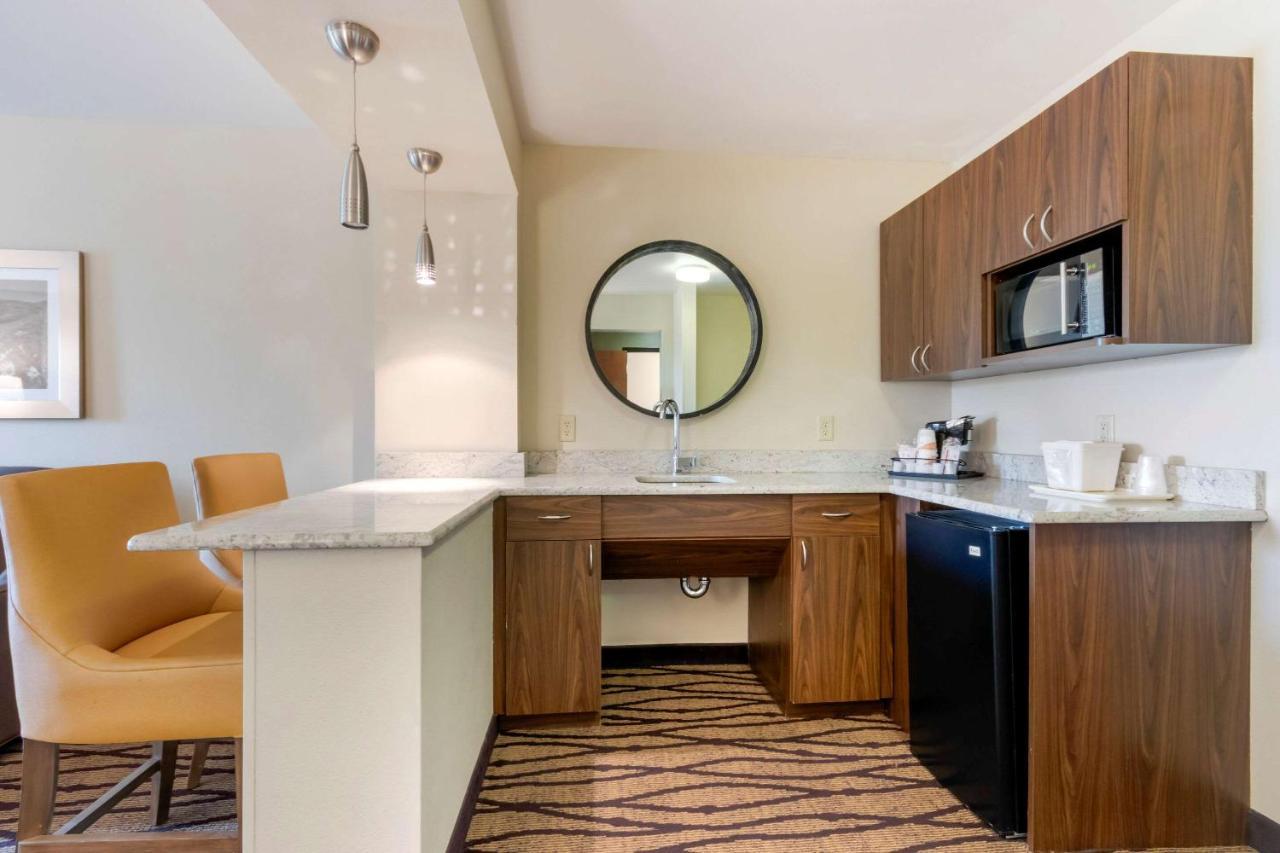 Comfort Inn & Suites Market - Airport Great Falls Kültér fotó