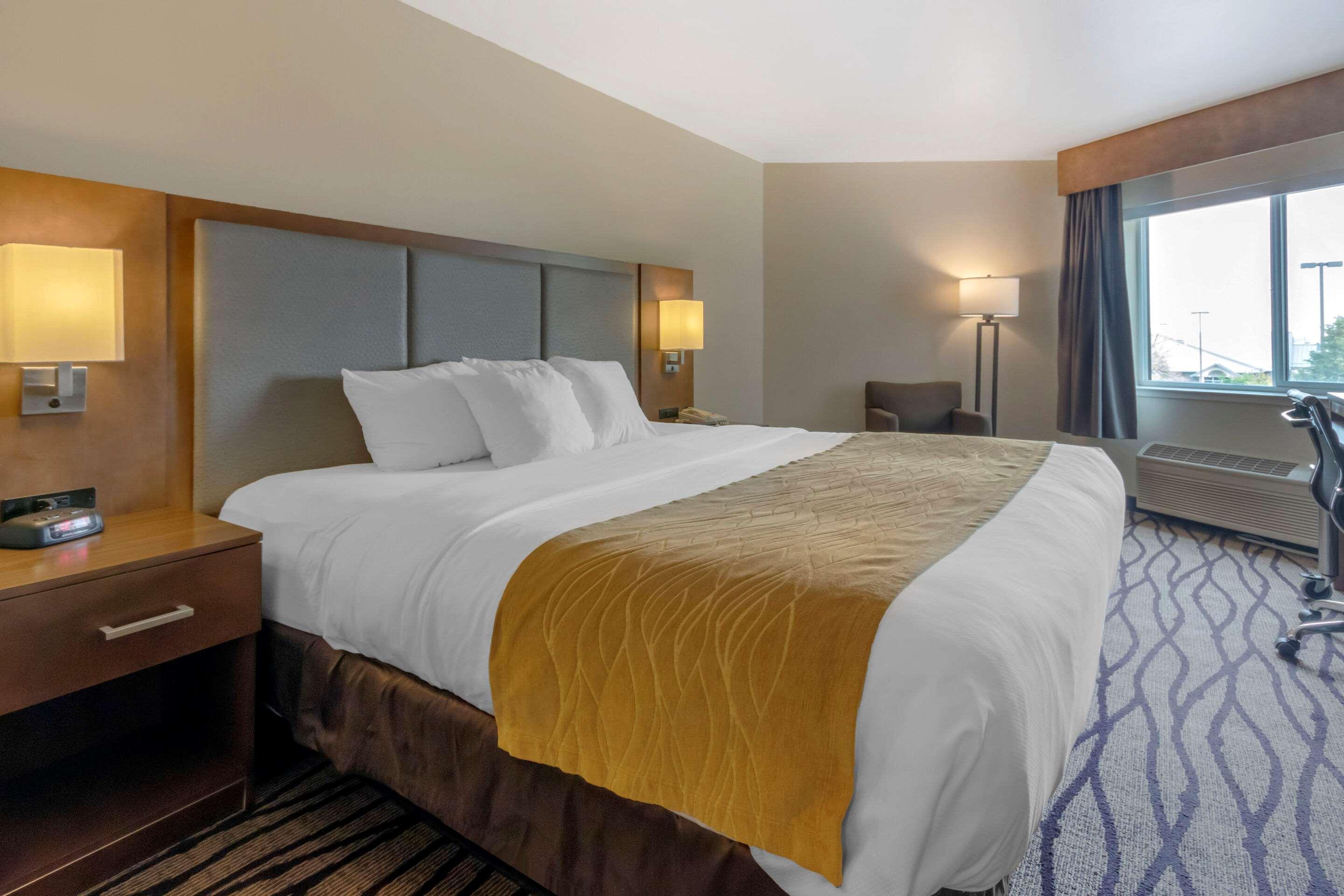 Comfort Inn & Suites Market - Airport Great Falls Kültér fotó