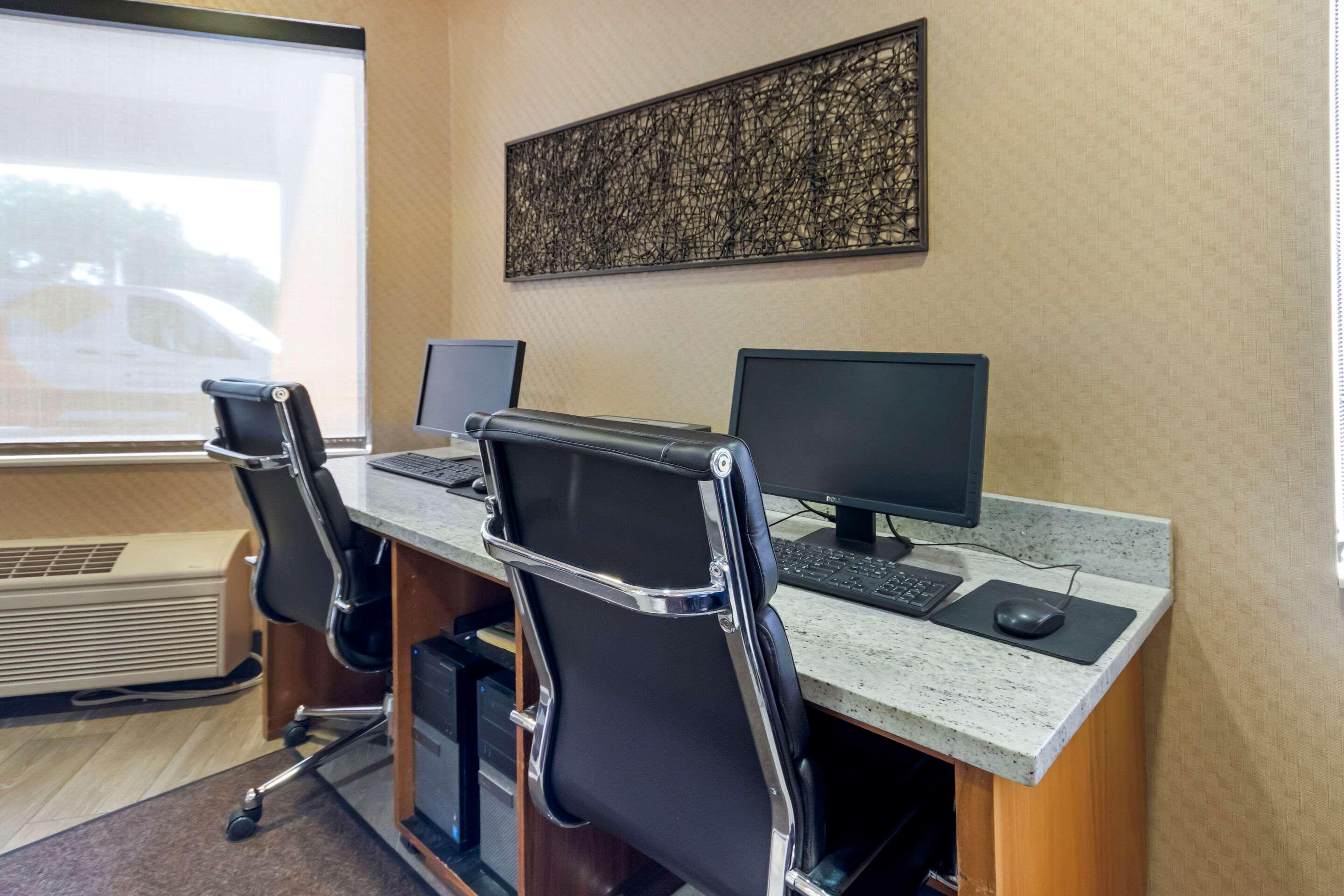 Comfort Inn & Suites Market - Airport Great Falls Kültér fotó