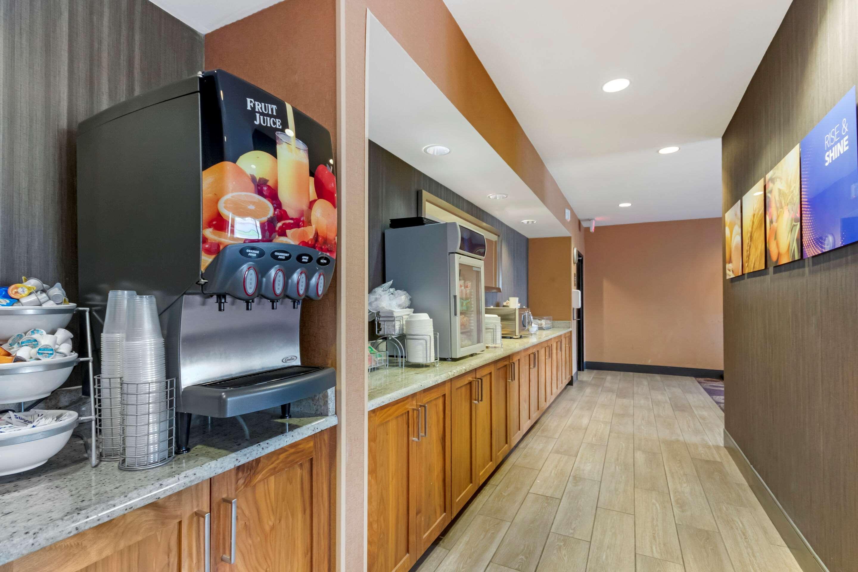 Comfort Inn & Suites Market - Airport Great Falls Kültér fotó